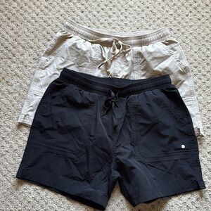 Willet Women’s Outdoor/Golf/Hiking Shorts Lot of 2 Size M